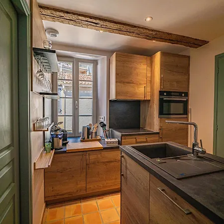 Au Coeur Du Centre-ville - T2 - Proche De La Sainte-Maxime